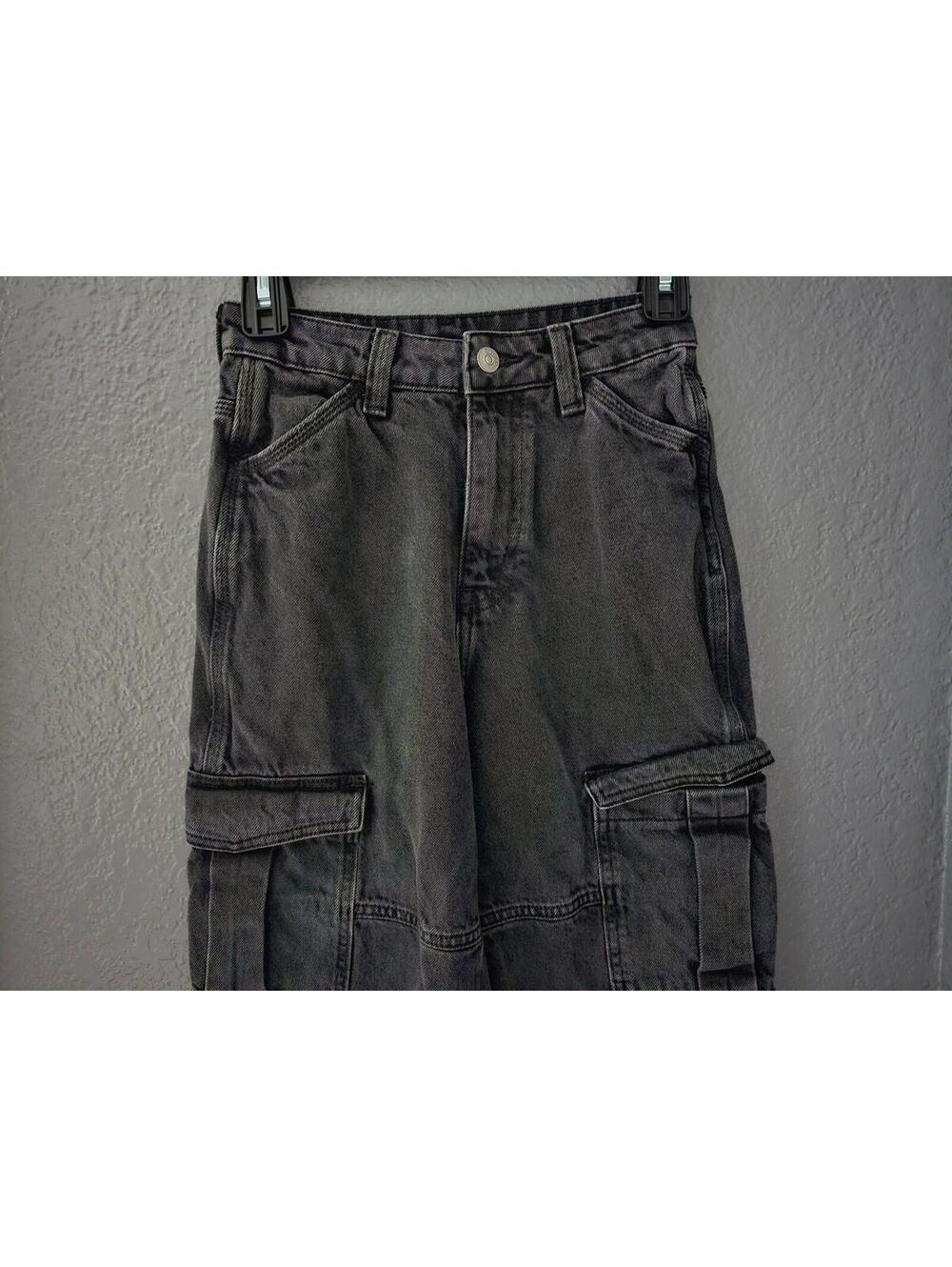 Women's H&M Divided Cargo Denim Jeans Pants Straight Leg Black Washed Size 0 - Picture 5 of 10